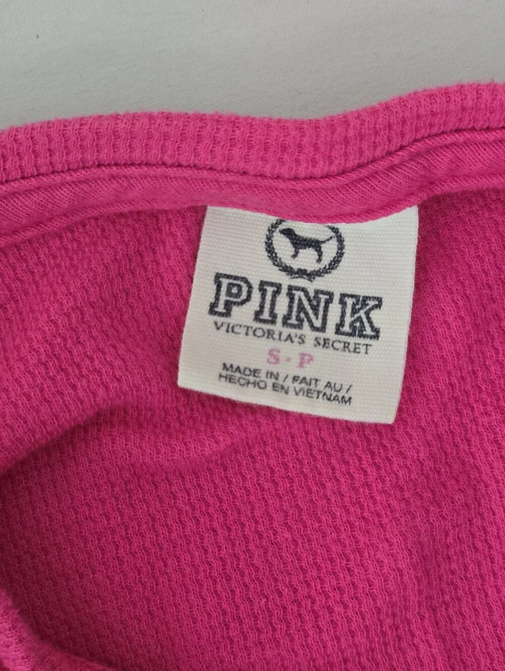Victoria's Secret LOVE PINK Henley Size Small - Picture 9 of 9